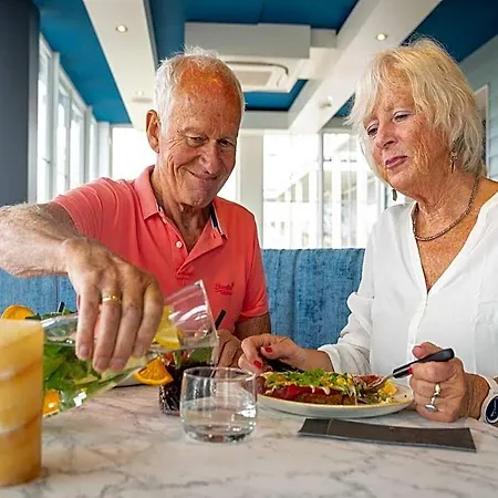 Hotell In Cape Helius With Garden Terrace