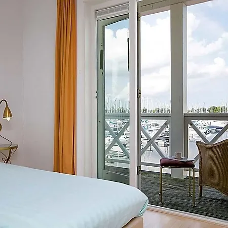 In Cape Helius With Garden Terrace 3* Hellevoetsluis
